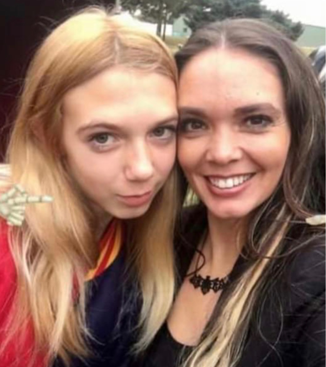Death of 17-year old Taylor Goodridge: a dark haired woman and light haired woman smiling in selfie picture
